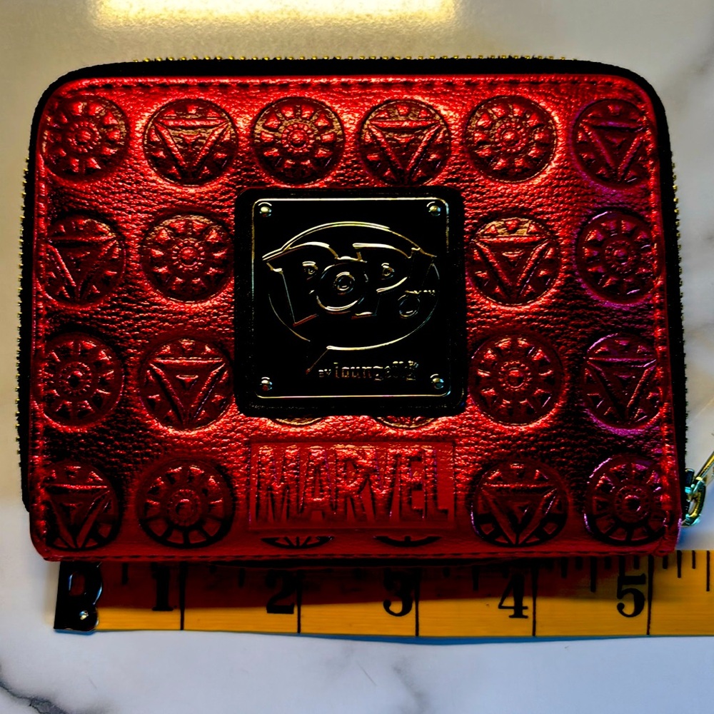 Loungefly Marvel wallet NWOT